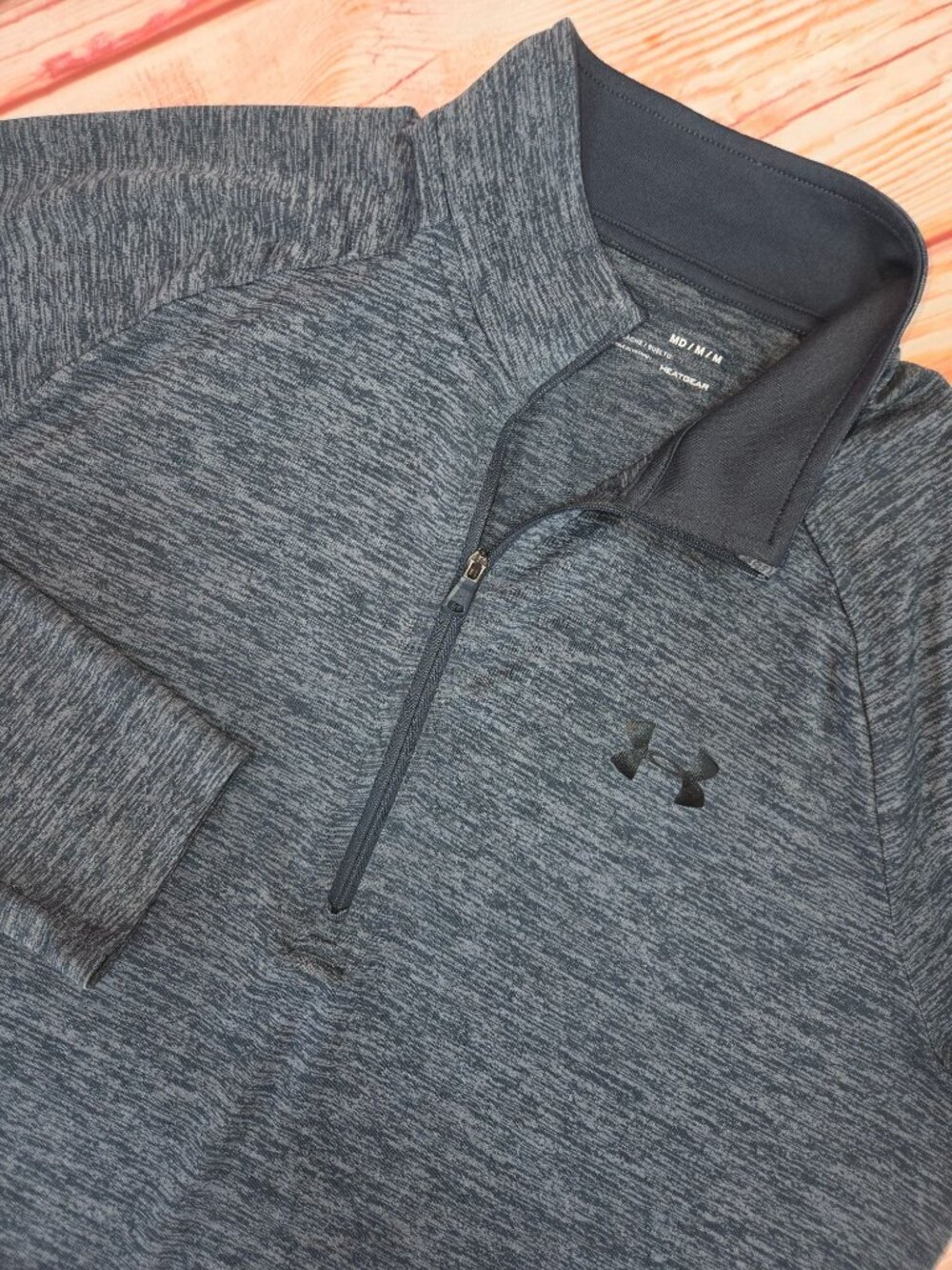 Under Armour Mens HeatGear Loose Fit 1/4 Zip Pullover Medium